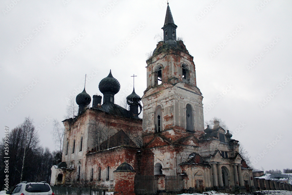Fototapeta premium abandoned temple