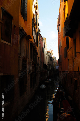 Canali di Venezia © Diego