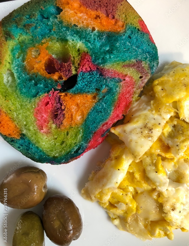 Fototapeta premium Rainbow Bagel and Egg Plate