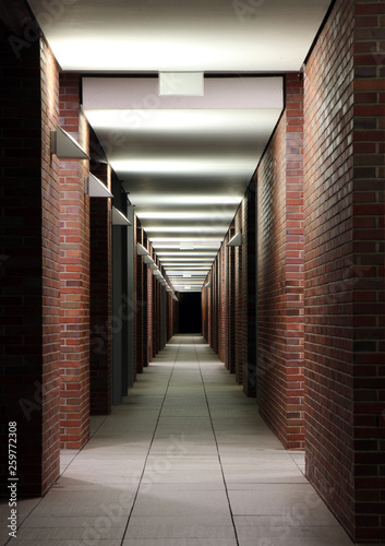 Mysteriöser Gang wie in einem Horrorfilm