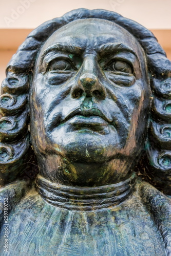 Alte Statue von Johann Sebastian Bach in Weimar  Deutschland