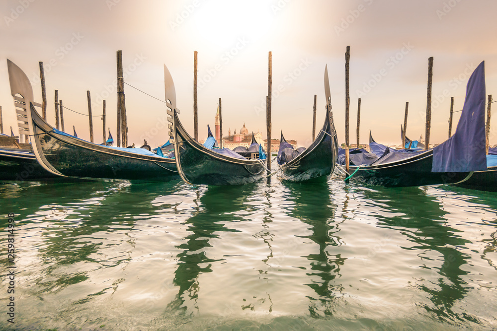 Naklejka premium Empty Gondolas at Sunset in Venice 