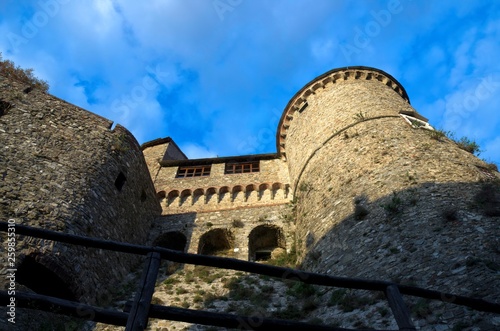 old castle in fosdinovo photo