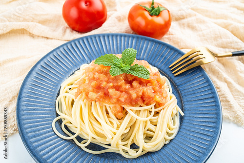 Nutritious and delicious tomato sauce pasta