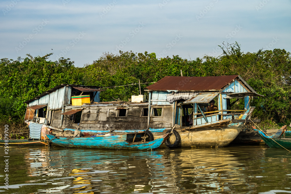 Obraz premium Floating village, Cambodia, Tonle Sap, Koh Rong island.