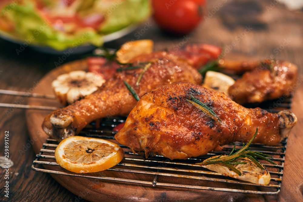 Grilled bbq chicken with fresh herbs and tomatoes Grilled bbq chicken with fresh herbs and tomatoes
