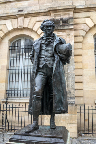 Statue of Francisco Goya, the Spanish artist who left an indelible mark on Bordeaux, having spent the last four years of his life in the city. France