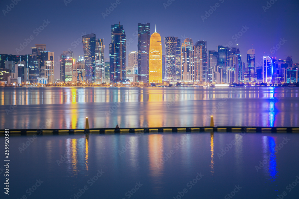 Obraz premium Panorama Doha o świcie