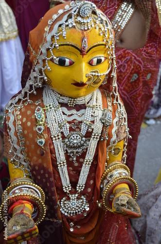 Gangaur gaur statue with red saree and ornaments