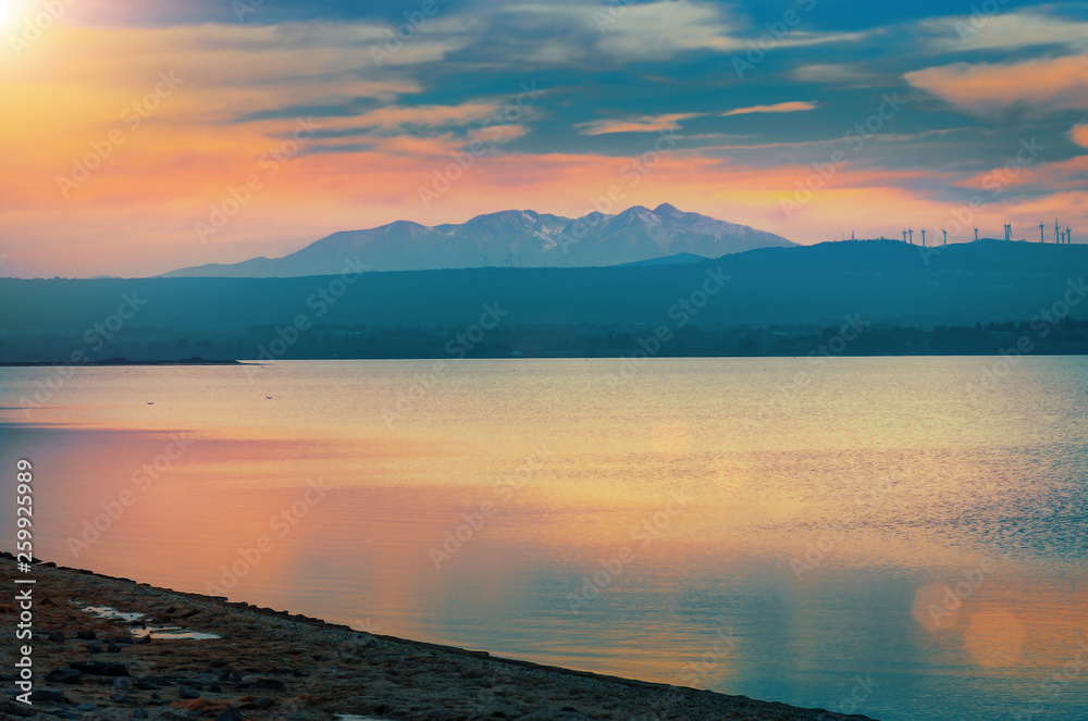 Mont Canigou,Occitanie depuis Le Salin de La Palme,Occitanie.