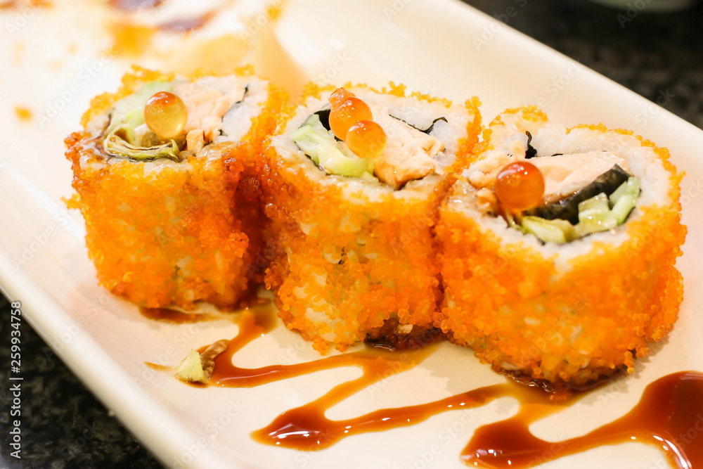 Salmon sushi rolls