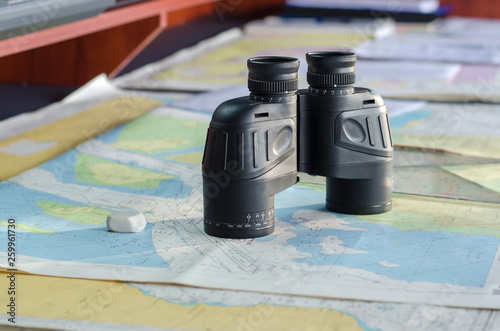 Binocular