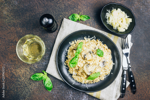 Italian risotto with mushrooms, parmesan cheeseand white wine.