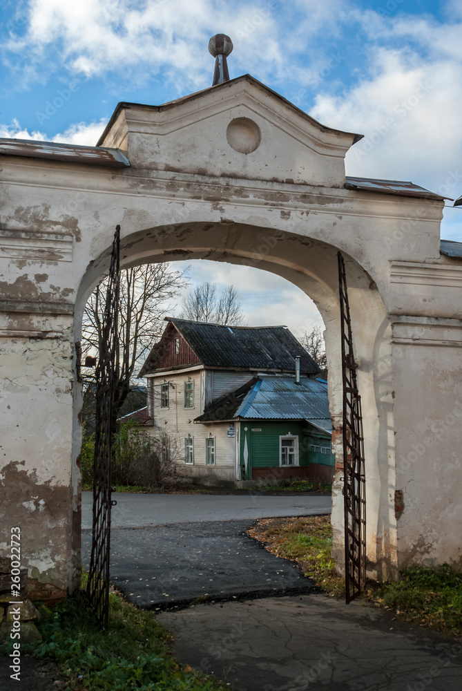 Fototapeta premium Russia. The old temple.