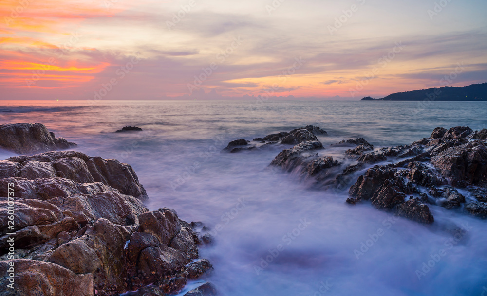 Fototapeta premium Sea sunset or sunrise with colorful of cloud sky