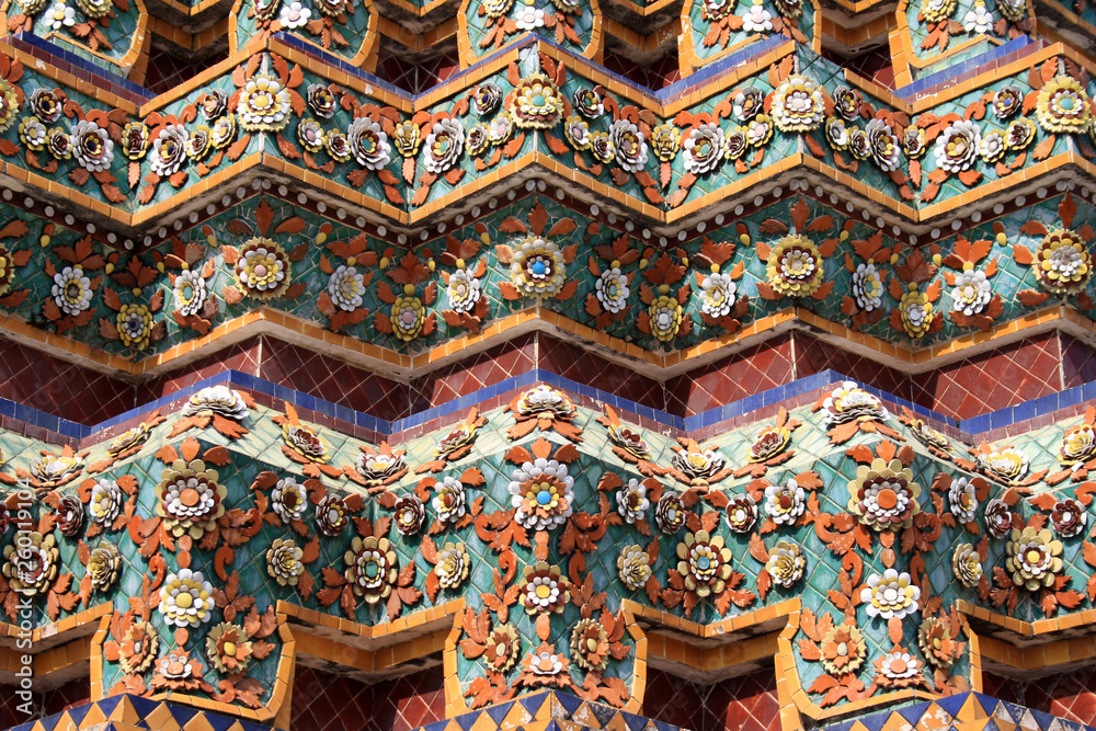 07 February 2019, Bangkok Thailand. Patterns on the walls of buildings in the temple complex Wat Pho.