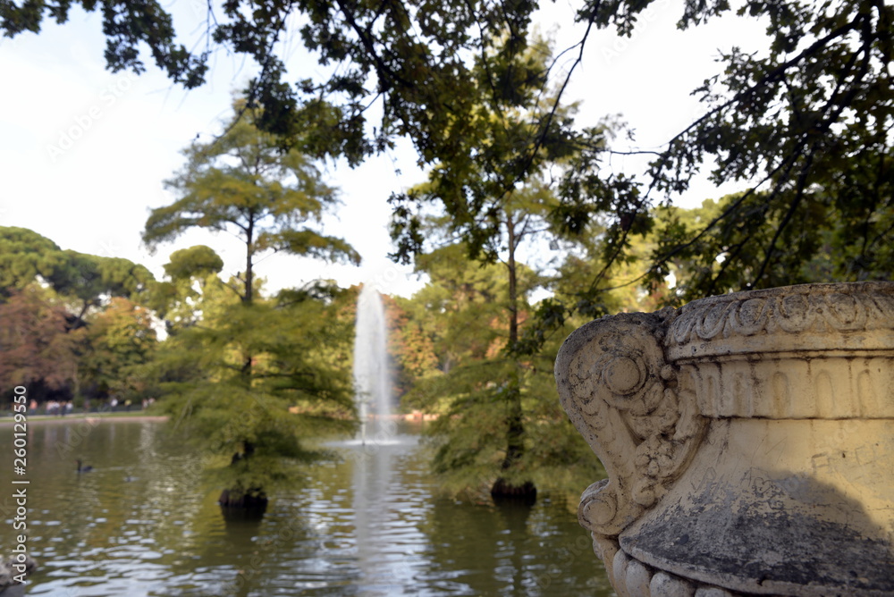 Fototapeta premium PARQUE DE EL RETIRO