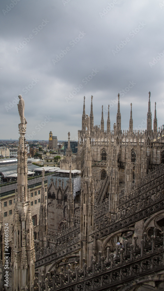 milan dome detailed marble structures milan dome detailed marble structures
