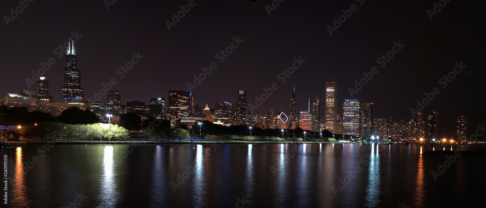 Naklejka premium Chicago night skyline, Usa.