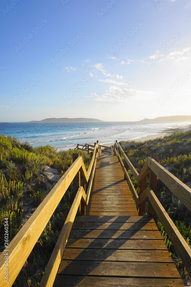 Fototapeta premium Treppe zur Lovers Cove an der Great Ocean Road in Esperance III