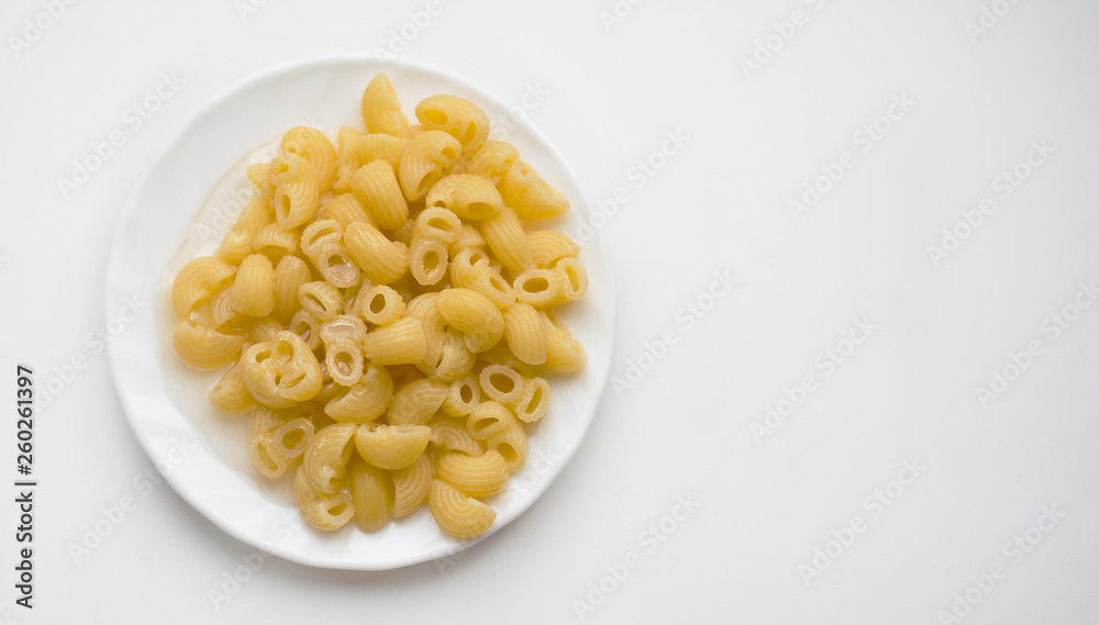 pasta with vegetable oil and spices
