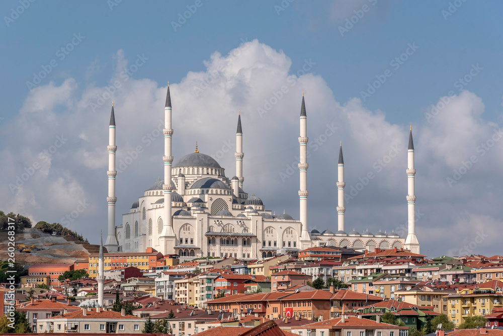 Obraz premium Great Camlica Mosque at Camlica