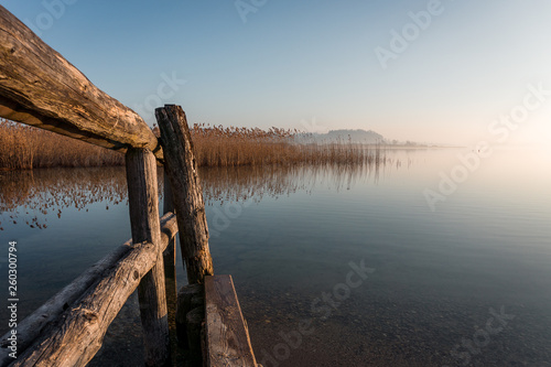 Anlegestelle an einem See photo