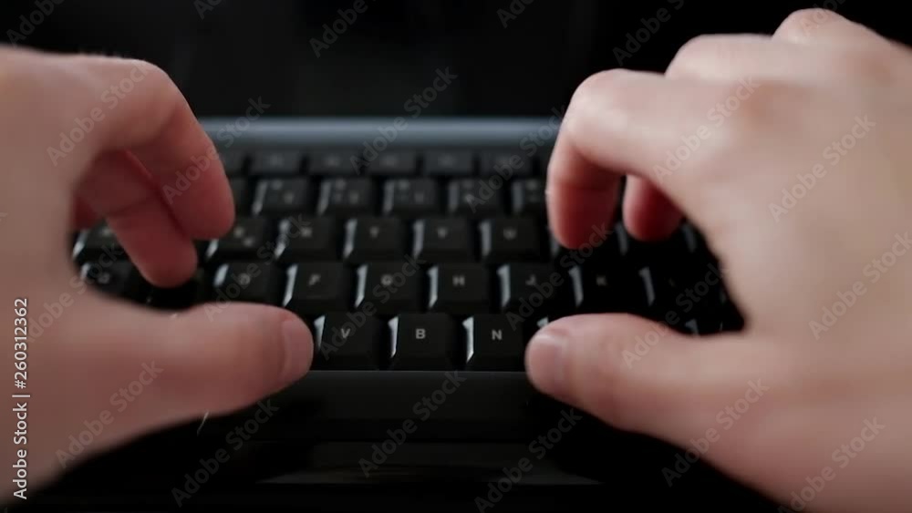 clavier touche ordinateur écrire main taper