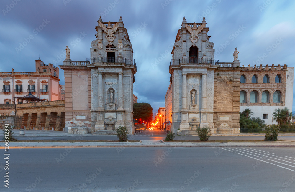 Palermo. Old city gate.