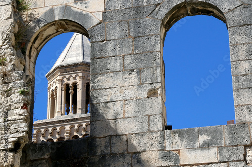Fototapeta Naklejka Na Ścianę i Meble -  View of historical Saint Domnius bell tower and ancient Silver Gate, landmarks in Split, Croatia. 