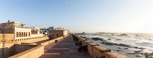 Coucher de soleil sur les remparts d'Essaouira, Maroc