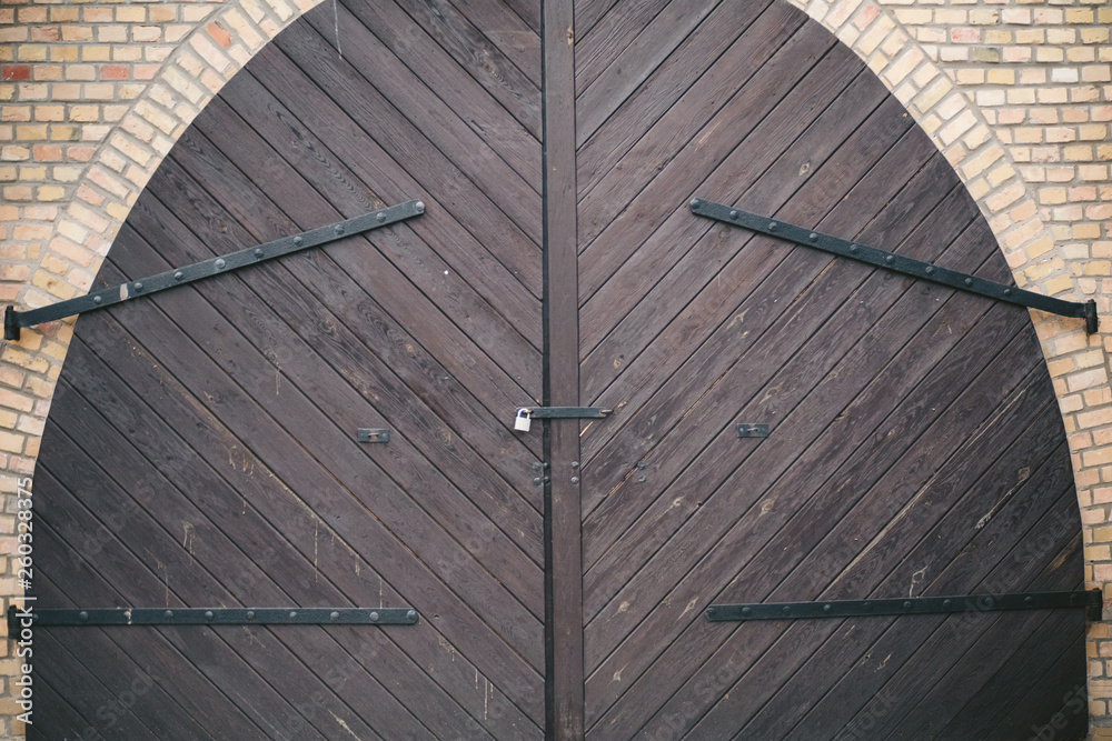 Fototapeta premium Old gate