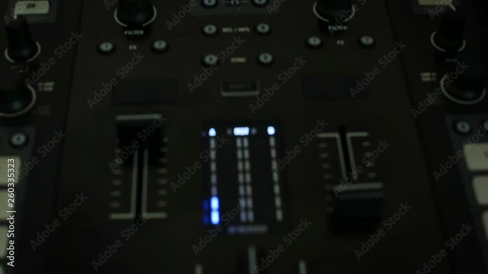 dj mixer plays music equalizer dj mixer plays music equalizer