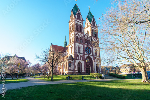 Herz-Jesu-Kirche im Frühling photo