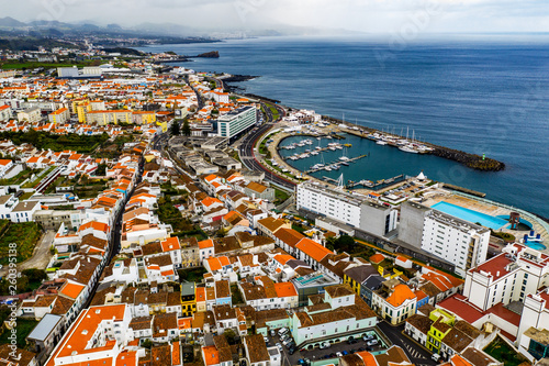 São Miguel - Die Azoren aus der Luft. Ponta Delgada und mehr photo