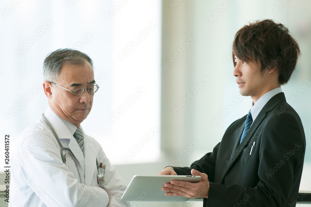 MRと話をする医者 MRと話をする医者