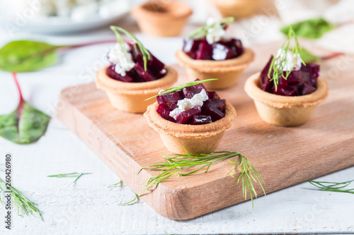 Beet salad with cottage cheese and herbs