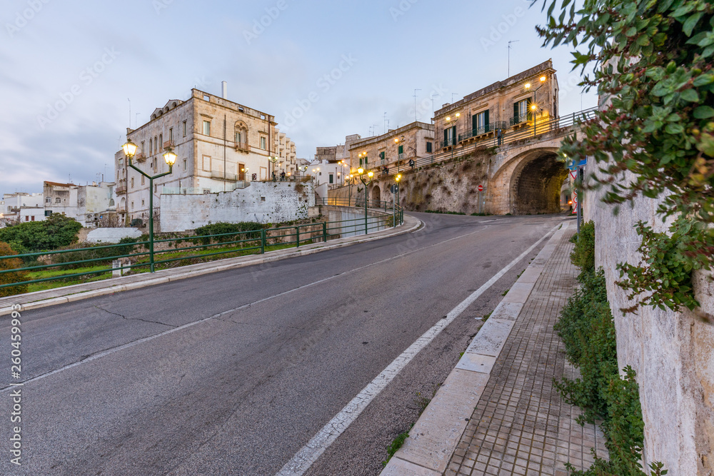 Lichtspuren in der Stadt, Italien