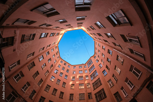 The shape of the courtyard in the form of an octagon..