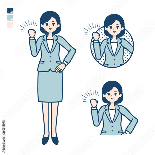 スーツ女性