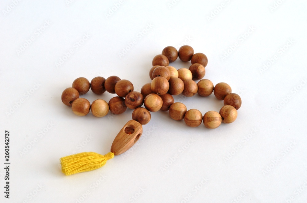 Obraz premium Rosary made of wood brown