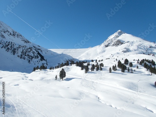 snow winter skiing season in kuhtai © luciezr