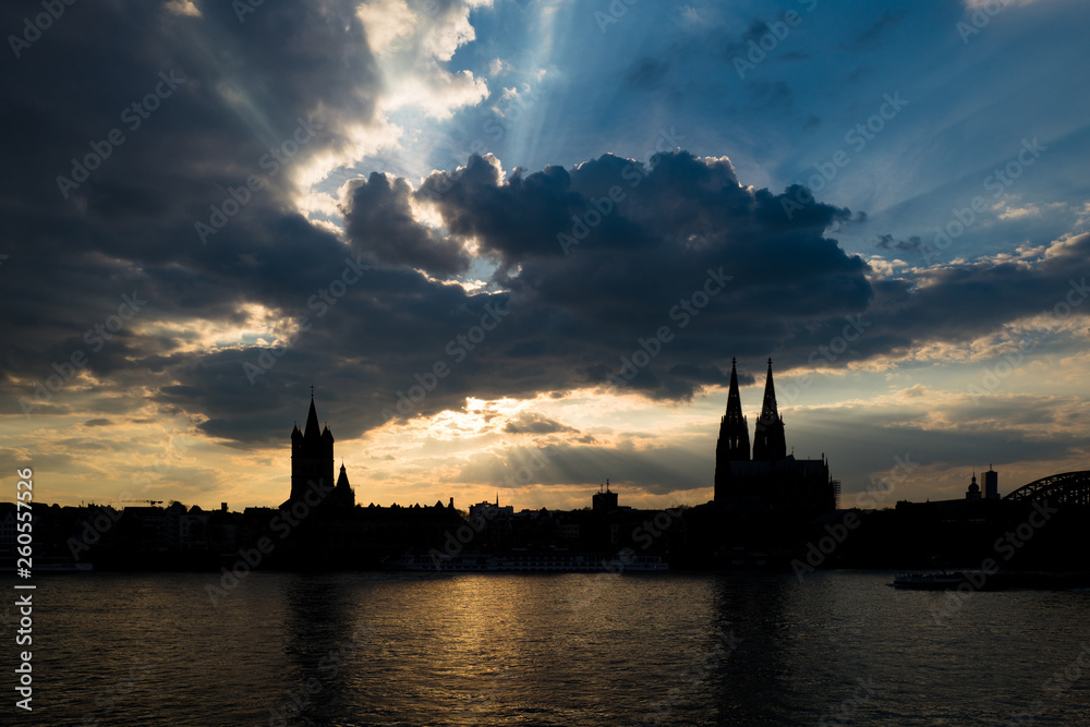 Sonneuntergang am Rhein