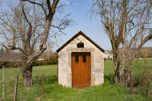 Petite chapelle champêtre © halcoti