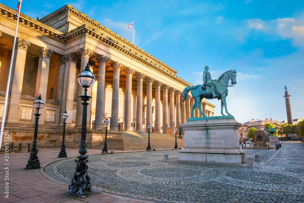 Liverpool, UK - May 17 2018: Prince Albert Statue at St George's Hall by Thomas Thornycroft (1814-1885). Erected in 1866 with Bronze on a granite pedestal - obrazy, fototapety, plakaty 