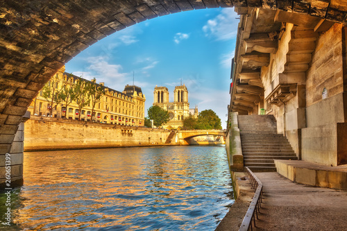 Fotografie, Obraz Siene river and Notre Dame de Paris in Paris, France