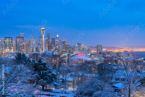 Obraz na płótnie skyline of seattle in winter w salonie