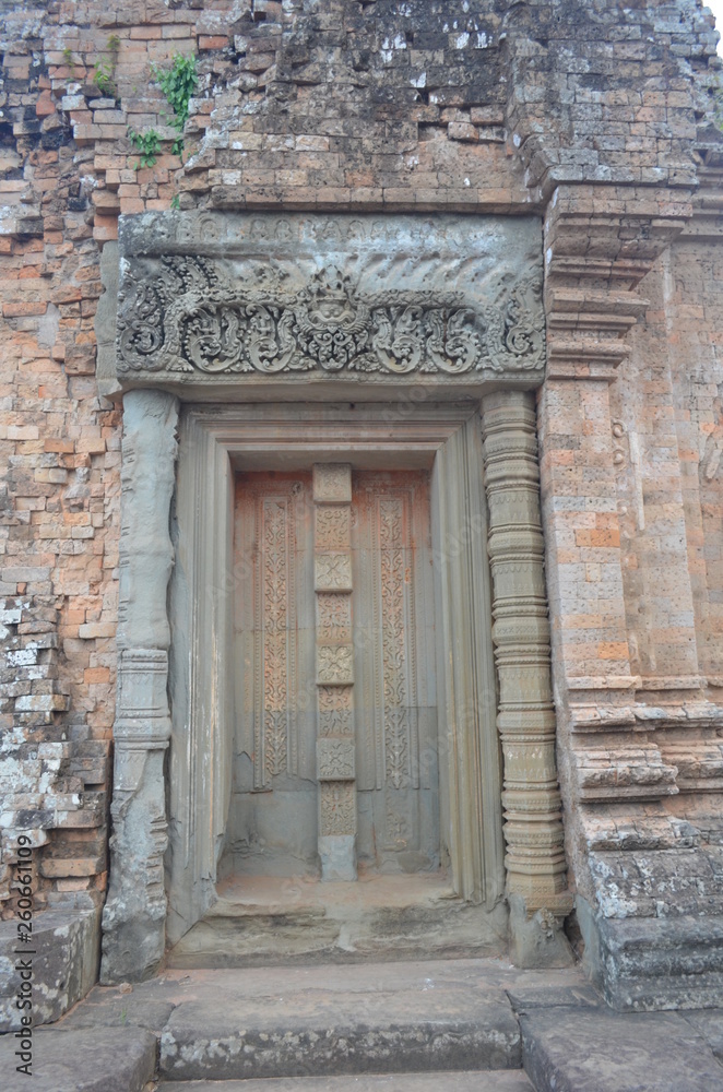 ruins of ancient temple in angkor