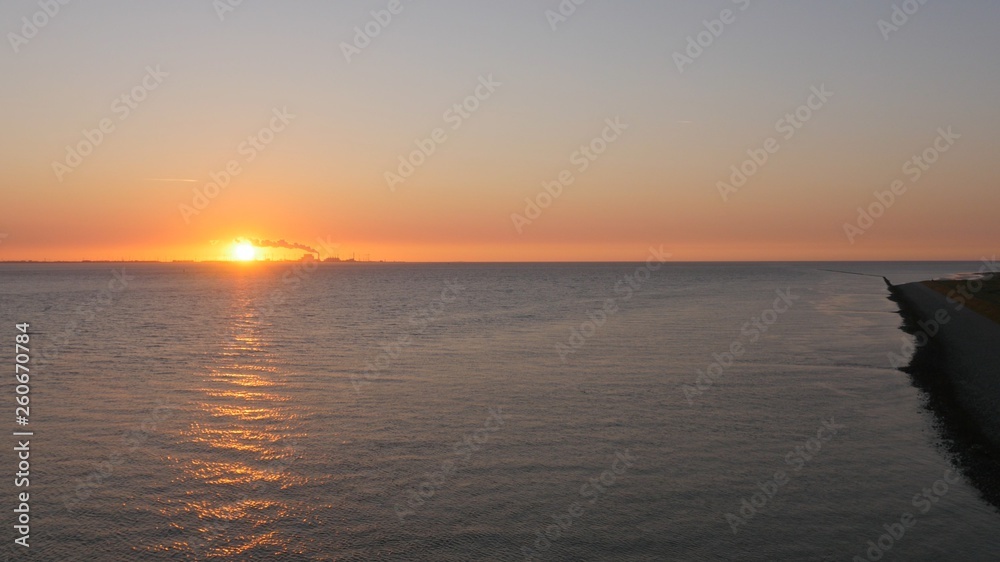 Nordsee Sonnenuntergang im Ems Dollart
