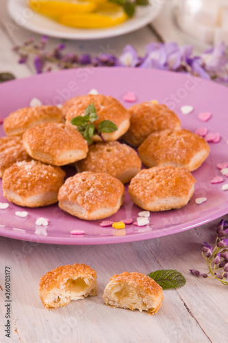 Puff pastries with custrad cream.